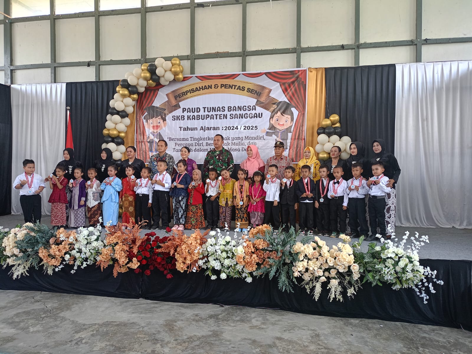 PAUD Tunas Bangsa SKB Sanggau Gelar Perpisahan dan Pentas Seni Meriah
